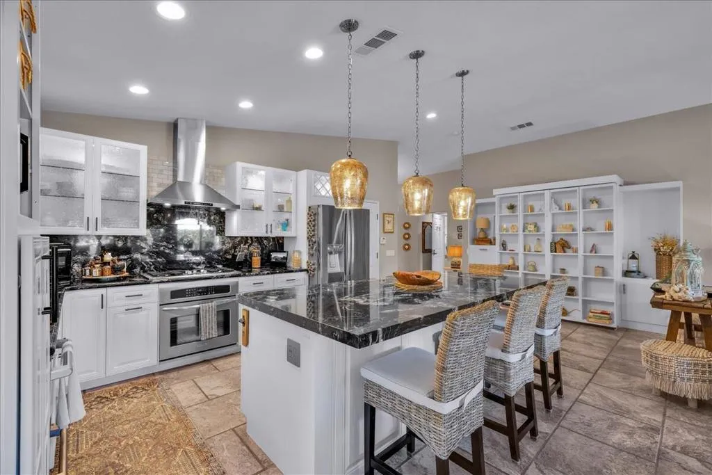 82570 Delano Drive, Indio, California 92201 home-pic-10