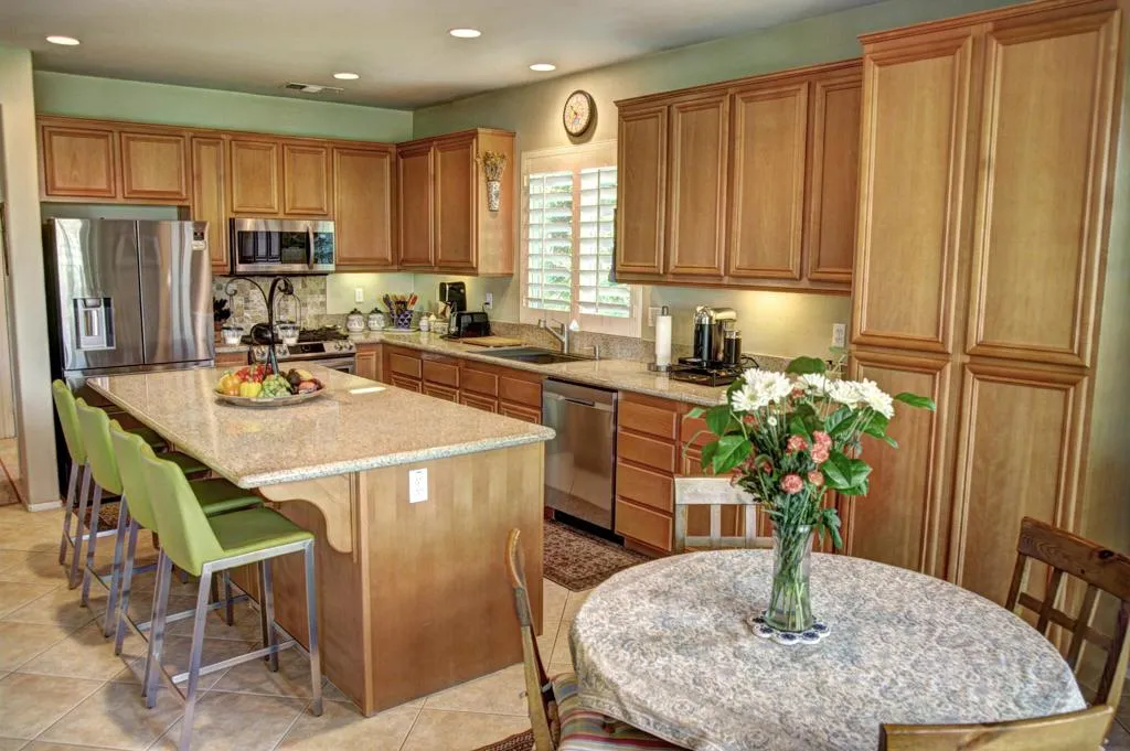 82734 Redford Way, Indio, California 92201 home-pic-11