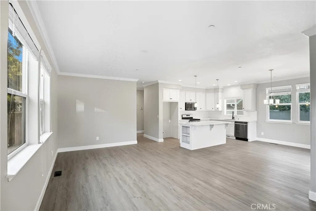 125 N Alvarado St, Ojai, California 93023 home-pic-11