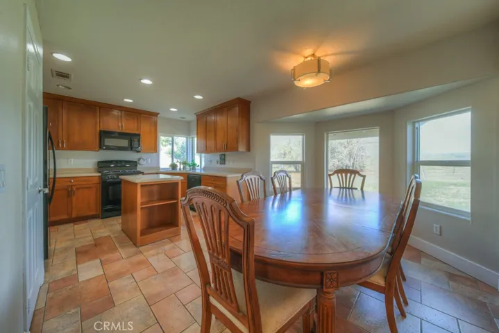 41060 Lakeshore Boulevard, Aguanga, California 92536