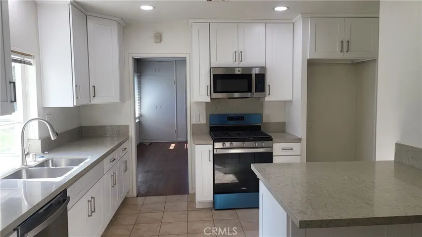 412 N Wayne Avenue, Fullerton, California 92833