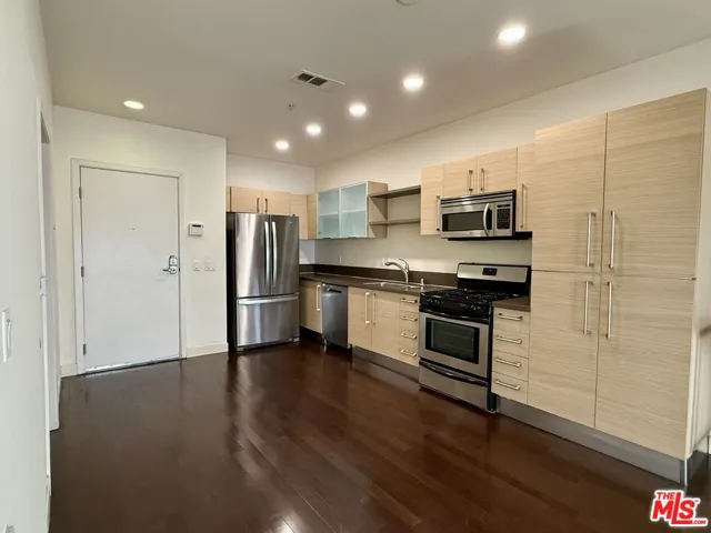 1234 Wilshire Boulevard 526, Los Angeles, California 90017