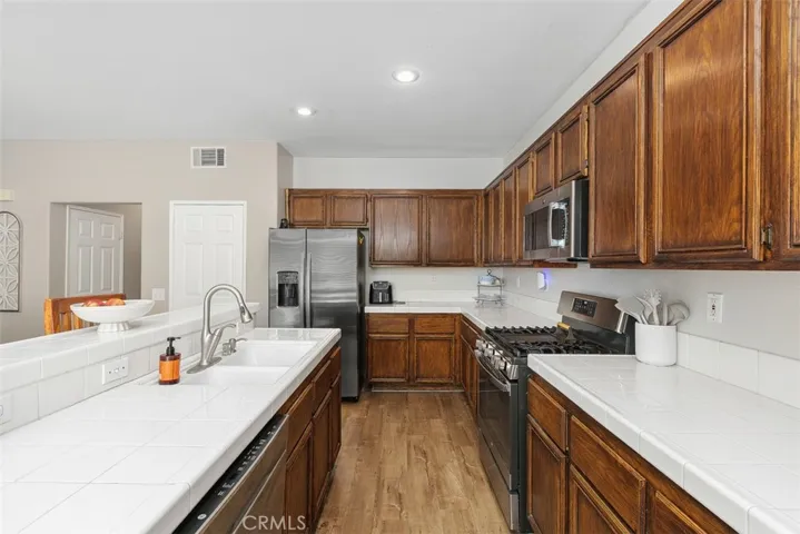8863 Crest View Dr, Corona, California 92883