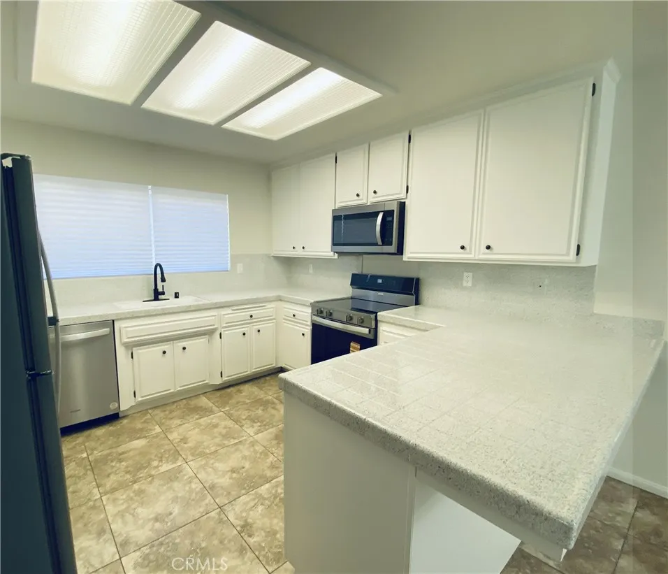 2864 Lynae Way, Hemet, California 92545 home-pic-9