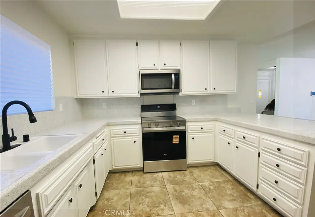 2864 Lynae Way, Hemet, California 92545 home-pic-12