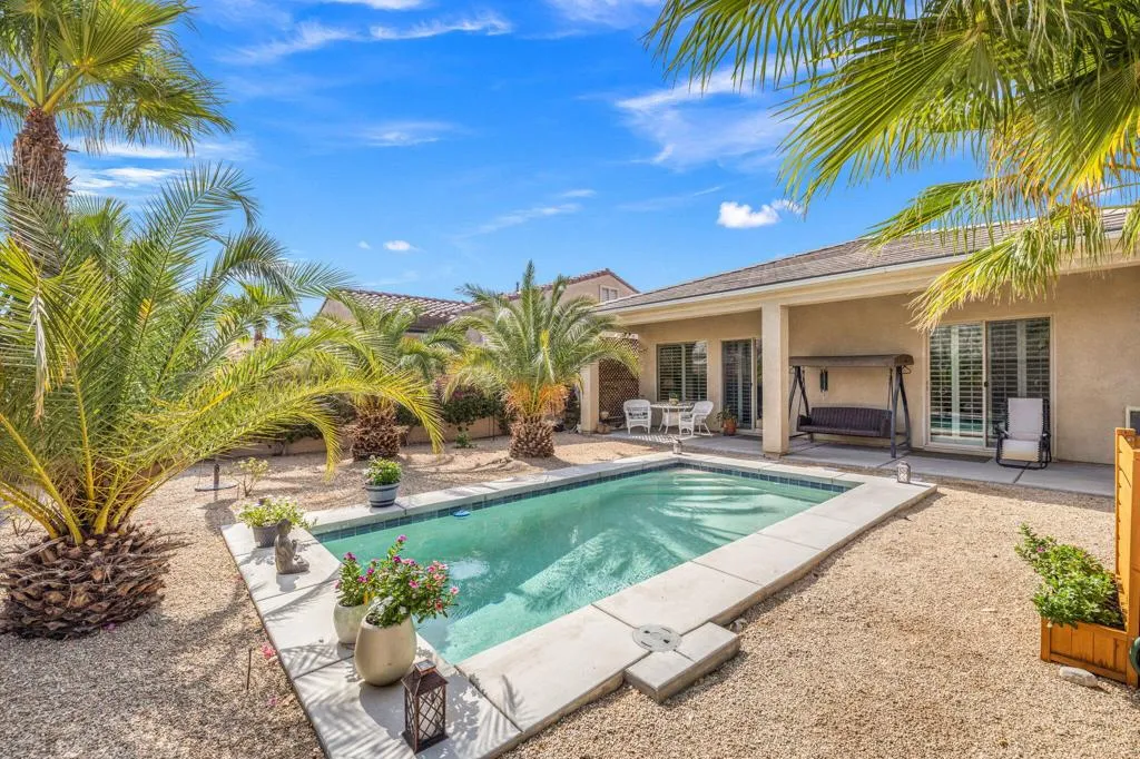 81586 Avenida Viesca, Indio, California 92203 home-pic-29