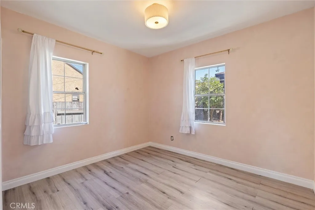 5210 Pacific Ave, Long Beach, California 90805 home-pic-7