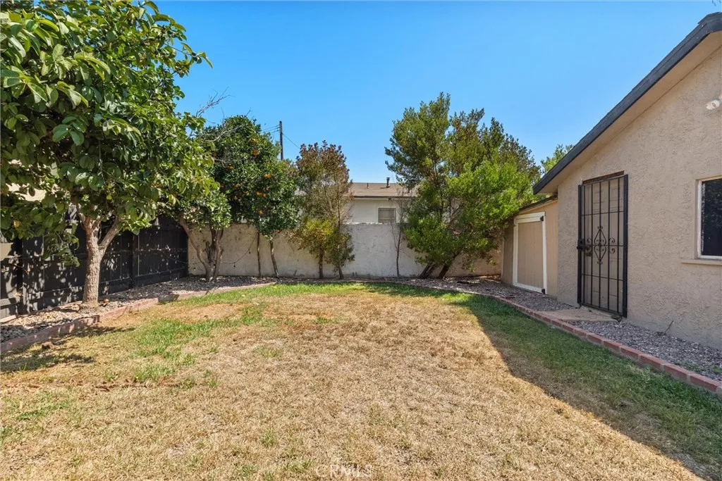 5210 Pacific Ave, Long Beach, California 90805 home-pic-10