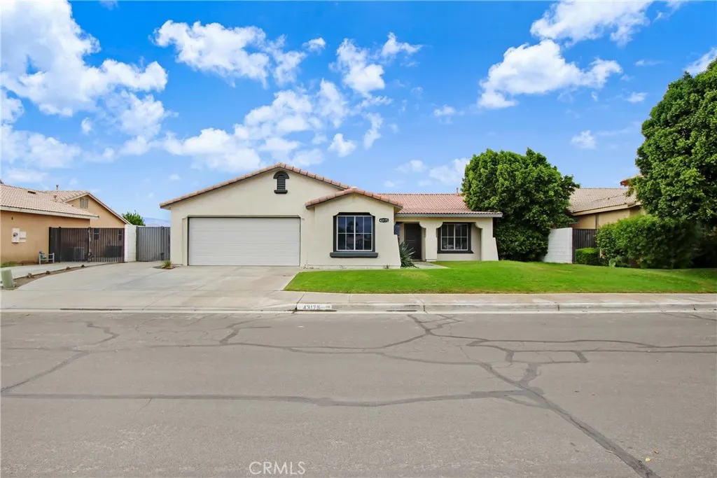 43175 Avenida Estrella, Indio, California 92203 home-pic-0