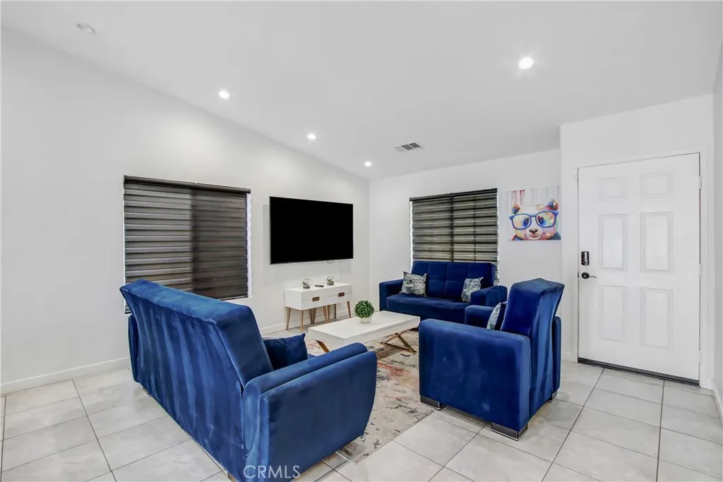 43175 Avenida Estrella, Indio, California 92203 home-pic-3