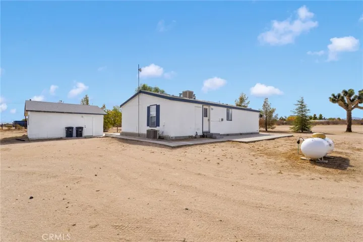 13528 Center Lane, Phelan, California 92371