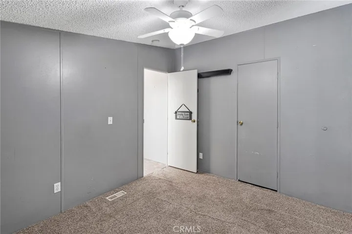 13528 Center Lane, Phelan, California 92371