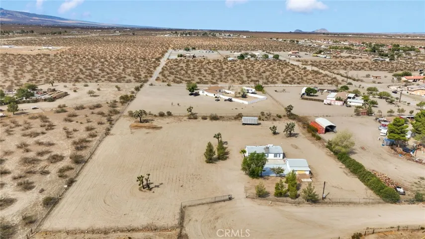13528 Center Lane, Phelan, California 92371