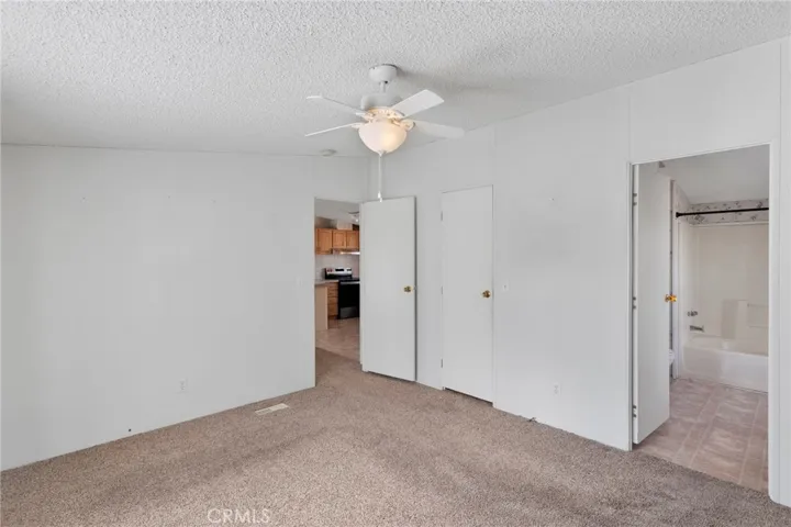 13528 Center Lane, Phelan, California 92371