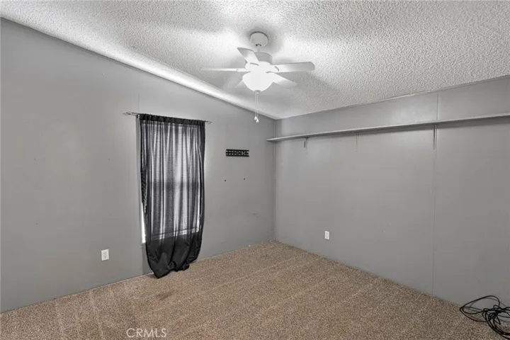 13528 Center Lane, Phelan, California 92371