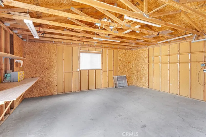 13528 Center Lane, Phelan, California 92371