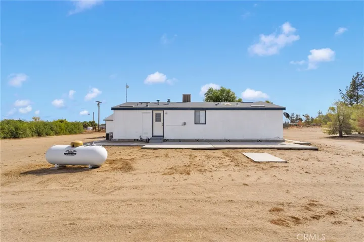 13528 Center Lane, Phelan, California 92371