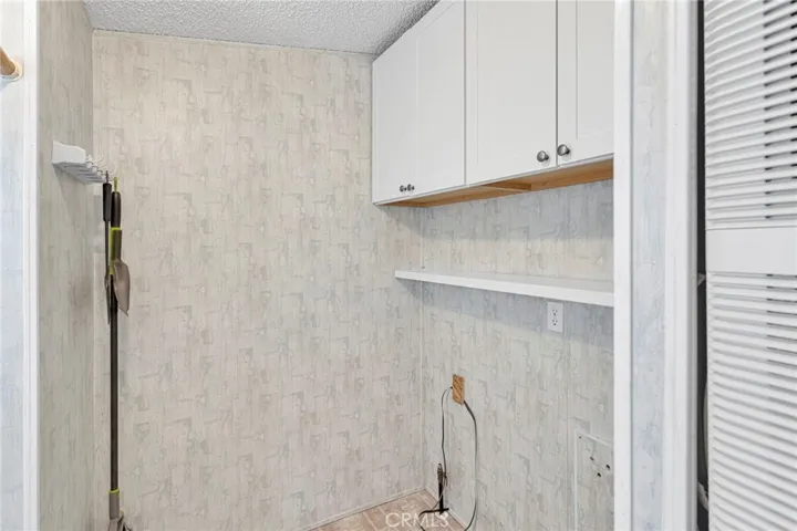 13528 Center Lane, Phelan, California 92371