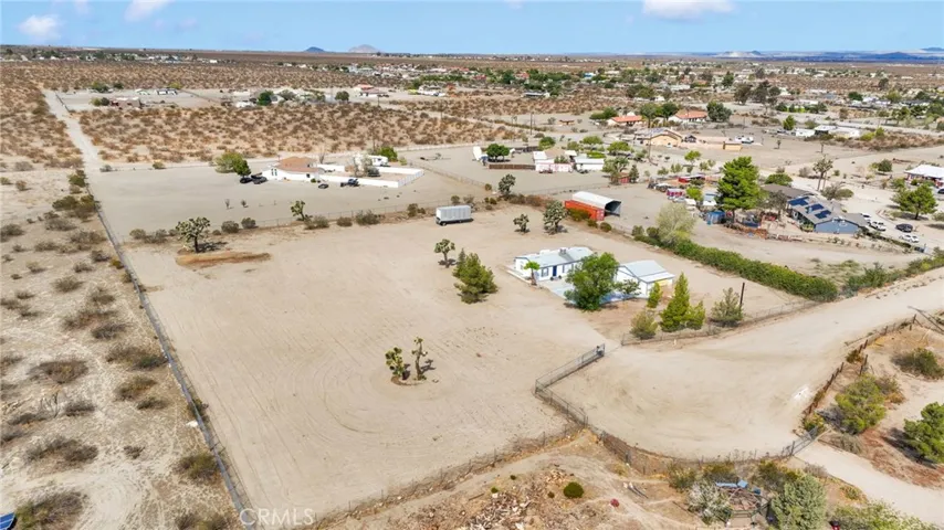 13528 Center Lane, Phelan, California 92371