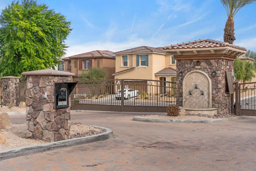 35515 Bains Avenue, Palm Desert, California 92211 home-pic-1