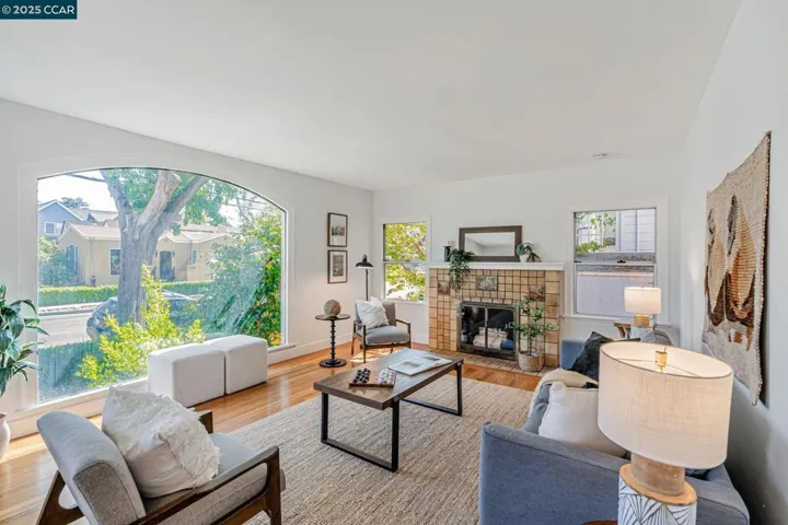 3114 Thompson Ave, Alameda, California 94501