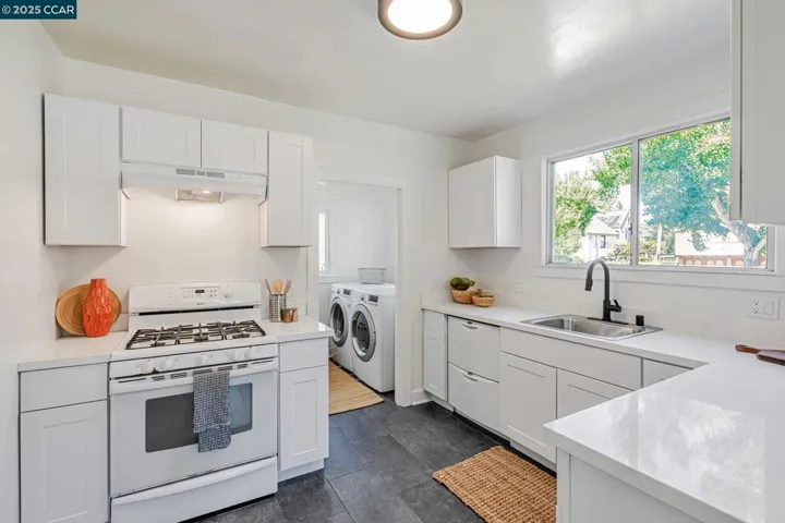 3114 Thompson Ave, Alameda, California 94501