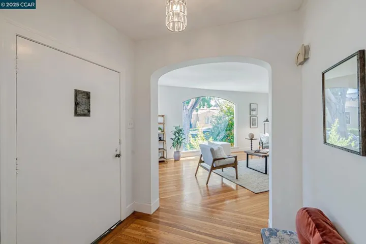 3114 Thompson Ave, Alameda, California 94501