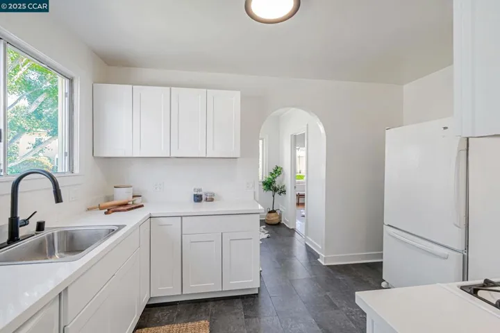 3114 Thompson Ave, Alameda, California 94501