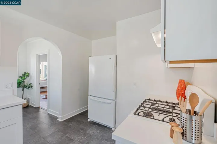 3114 Thompson Ave, Alameda, California 94501