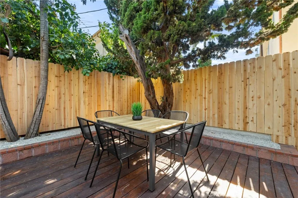 11916 Idaho Avenue, Los Angeles, California 90025 home-pic-62