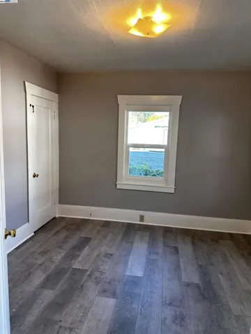 3253 Lynde, Oakland, California 94601