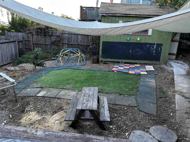 3253 Lynde, Oakland, California 94601