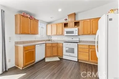 9080 Bloomfield Avenue 11, Cypress, California 90630
