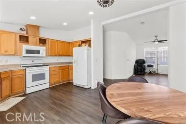 9080 Bloomfield Avenue 11, Cypress, California 90630