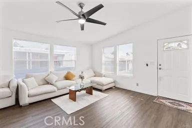 9080 Bloomfield Avenue 11, Cypress, California 90630