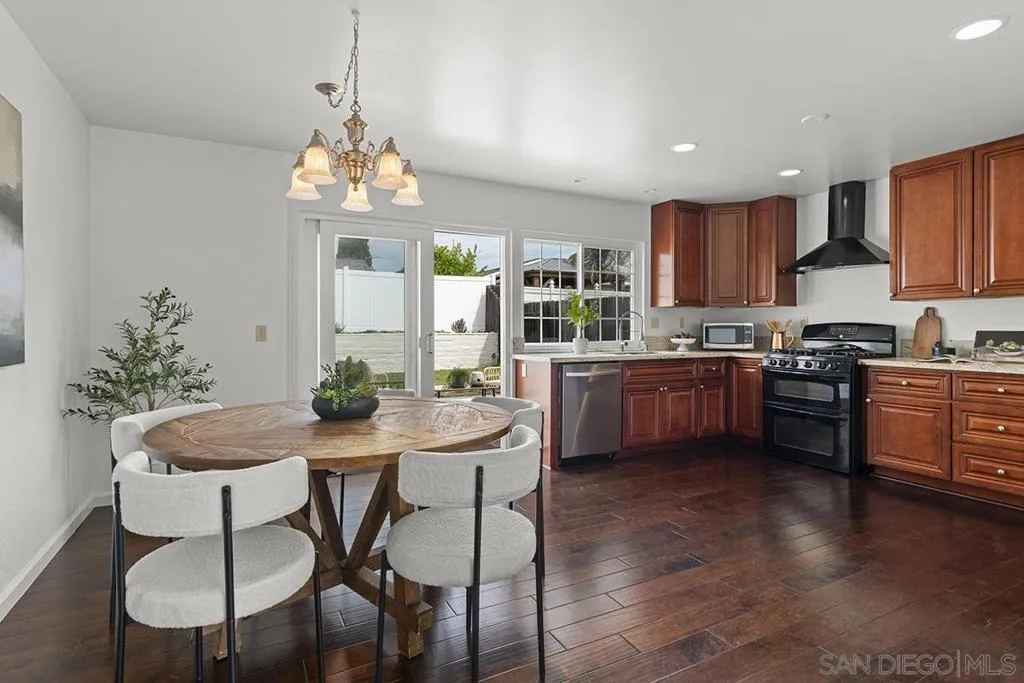 , San Diego, California 92126 home-pic-12