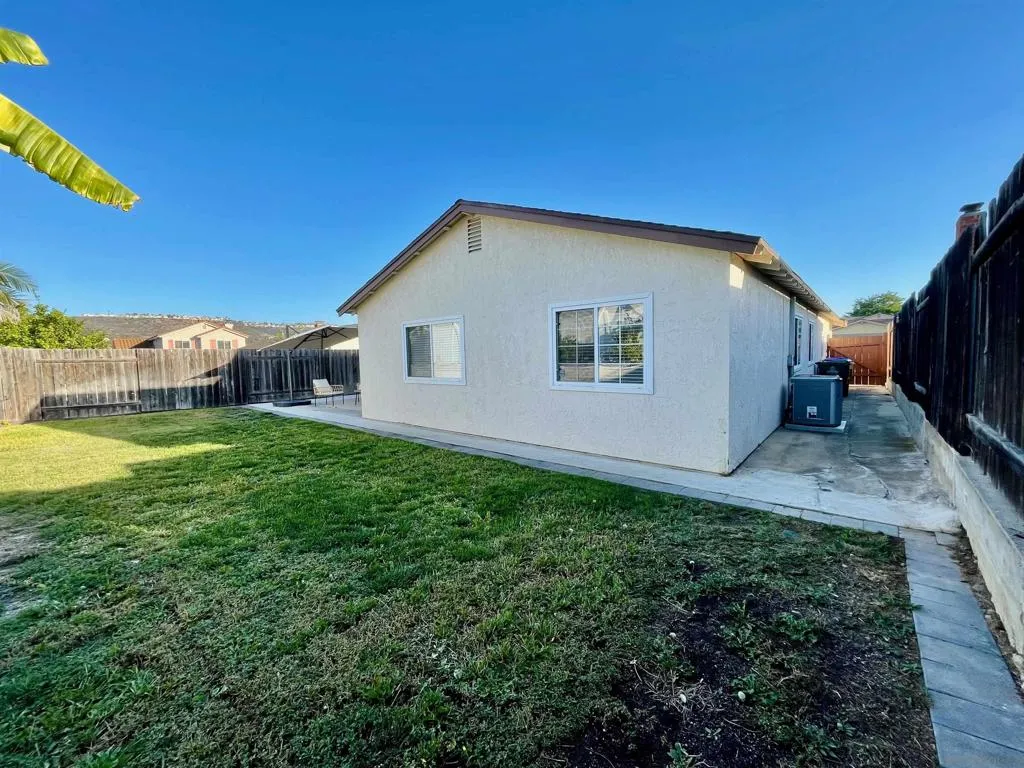 , San Diego, California 92126 home-pic-43