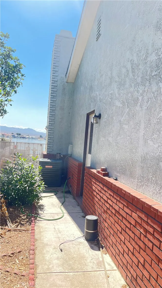 14515 Rivers Edge, Helendale, California 92342 home-pic-2