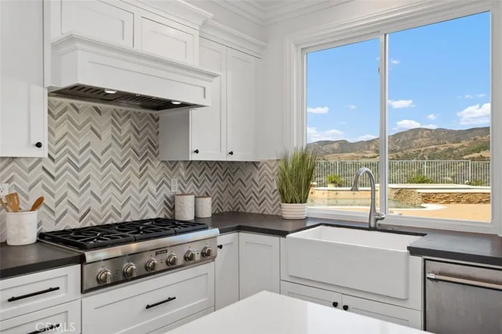 2 Via Bandada, Rancho Santa Margarita, California 92688