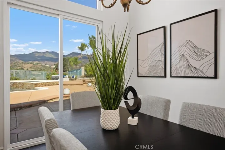 2 Via Bandada, Rancho Santa Margarita, California 92688