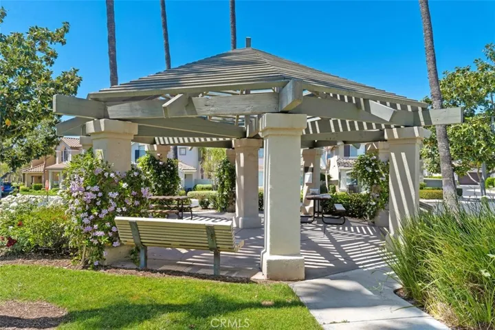 2 Via Bandada, Rancho Santa Margarita, California 92688