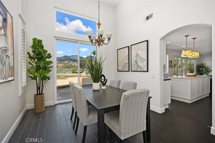 2 Via Bandada, Rancho Santa Margarita, California 92688