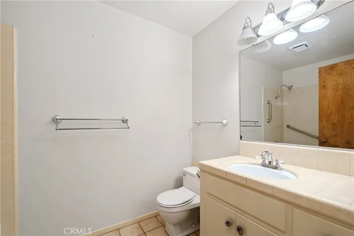 upstairs 2nd bathroom with tub and shower