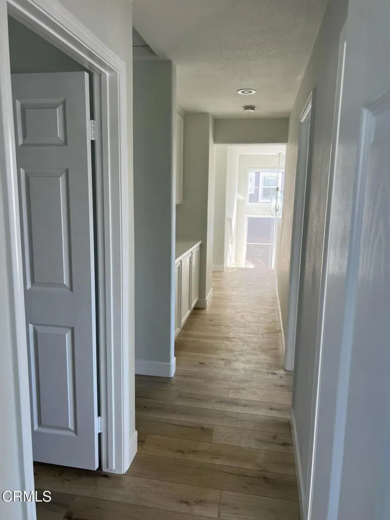 863 Santa Fe Street, Fillmore, California 93015 home-pic-4