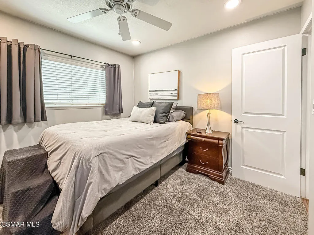 2439 N Lita Place, Simi Valley, California 93063 home-pic-21