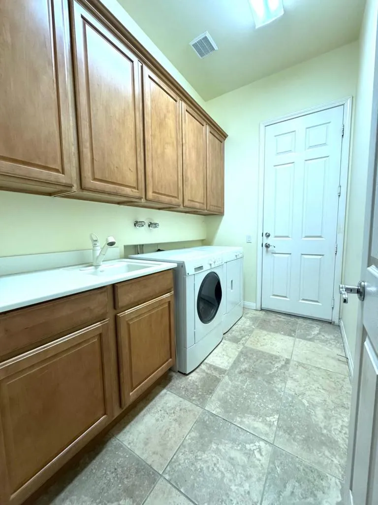 80880 Avenida Santa Regina, Indio, California 92203 home-pic-26