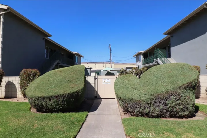2221 2227 E Westport, Anaheim, California 92806