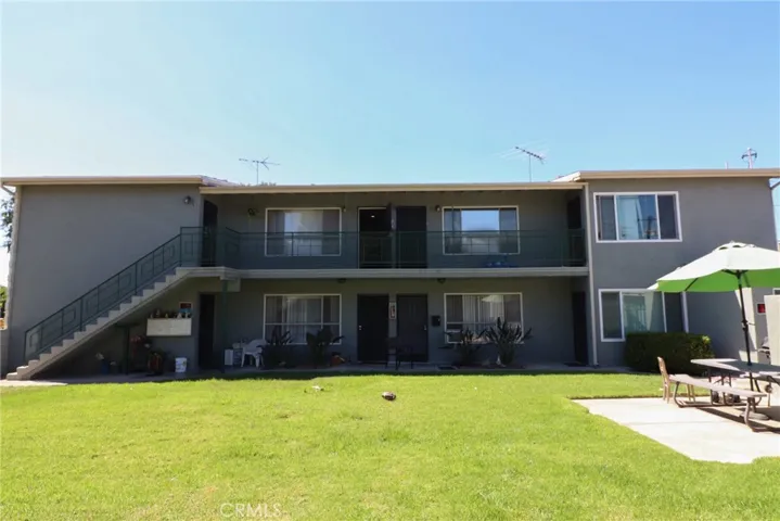 2221 2227 E Westport, Anaheim, California 92806