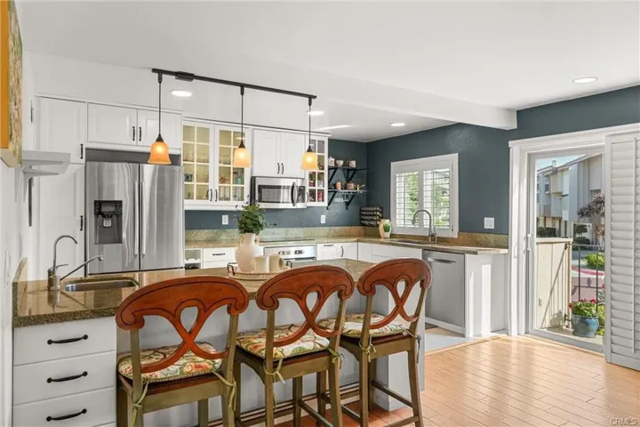 28137 Ridgepoint Court, Rancho Palos Verdes, California 90275