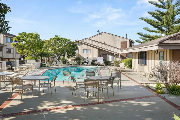 28137 Ridgepoint Court, Rancho Palos Verdes, California 90275